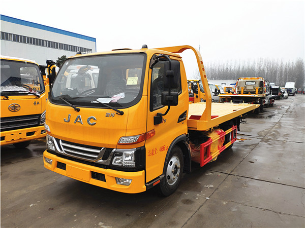 ���彭��һ�϶�����܇